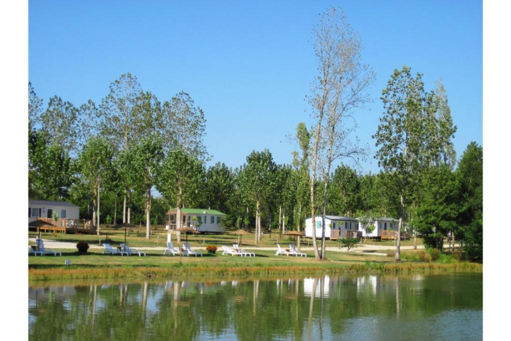 Camping Aubigny-Les Clouzeaux Aubigny (Vendee) Exterior foto